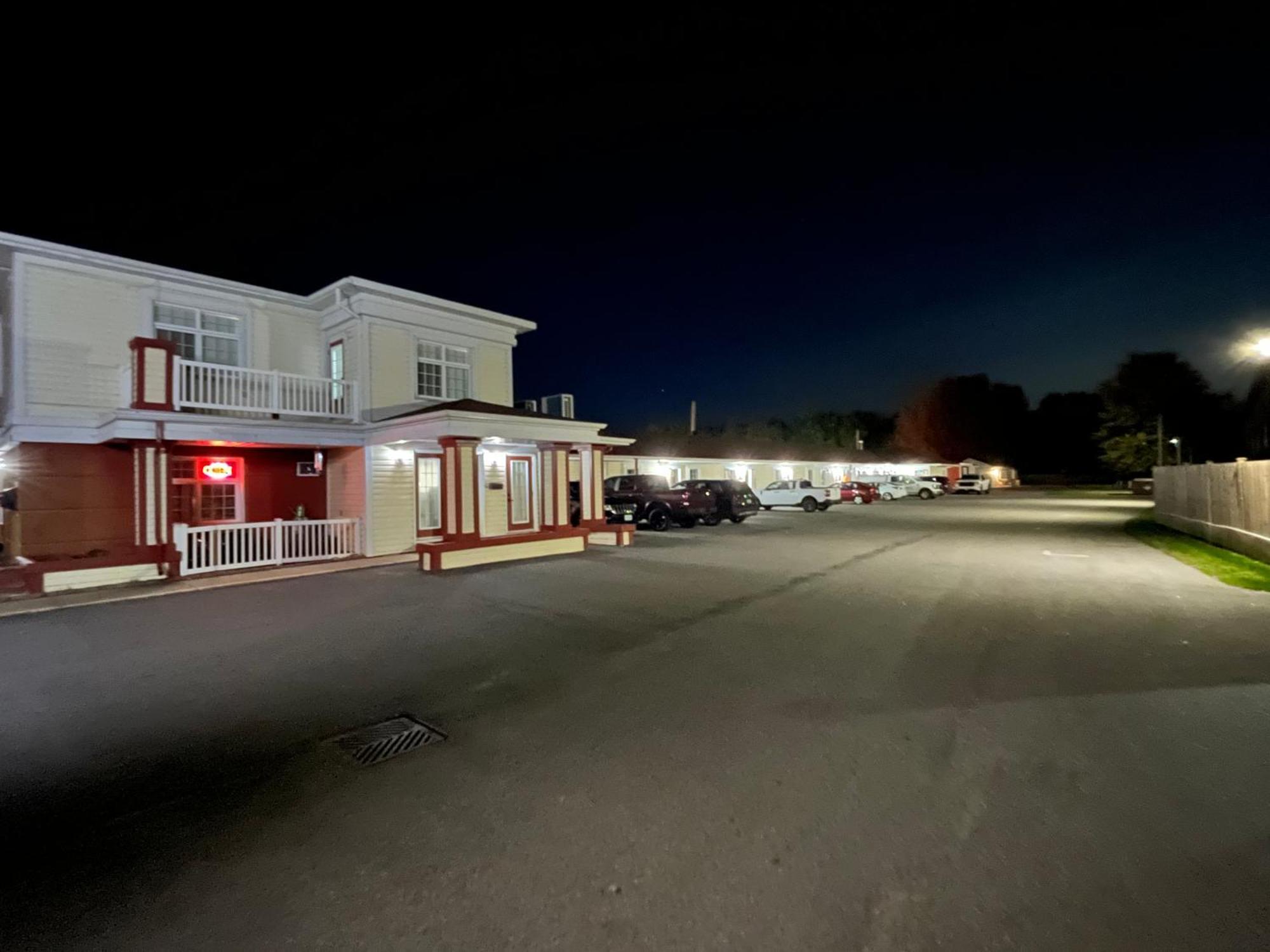 Lakeshore Suites North Bay Exterior foto